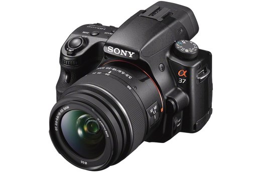 Für die manuelle Schatfstellung verfügt die Kamera über eine Fokussierhilfe mit 4,8 und 9,5-facher Vergrösserung und Peaking Anzeige.