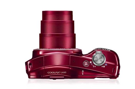 Das NIKKOR-Weitwinkelobjektiv hat einen optischen 14-fach-Zoom mit dem Brennweitenbereich von 25 mm bis 350 mm (KB).