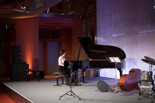 Michiko Ogawa, Director of Technics, ist eine begnadete Jazz-Pianistin.