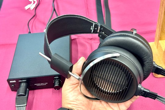 Stax - Elektrostatische Kopfhörer
Made in Japan