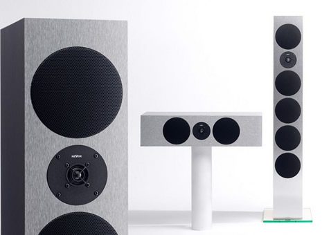 Optisch den modernen Wohnumgebungen angepasst und klanglich immer noch vom Feinsten sind die Revox Lautsprecher der aktuellen Re:sound Serie.