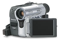 Bereits der NV-GS50 von Panasonic speichert Standbilder auf die SD Memory Card und überträgt Bilder per USB-Verbindung zum PC.