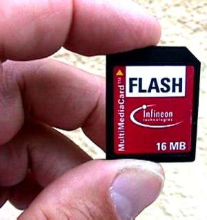 Kleine Karte, grosser Preis: Die SmartMedia-Flash-Memory Speicherkarte 