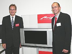Günter Kiener, Leiter Vertrieb national/international bei Metz und Roger Kissling von Telanor.