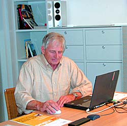 Von seinem Büro aus hat Pirmin Hürlimann über seinen Laptop vollen Zugriff auf die Anlage