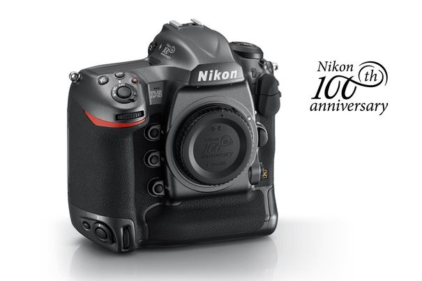 Nikon feiert sein 100-jähriges Bestehen und bringt die digitale Spiegelreflexkamera der Spitzenklasse, die D5, als Jubiläumsedition auf den Markt.