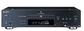 Lob für Sony: Der mehrkanalige SACD-Player SCD-XB770B von Sony bietet das so nützliche Bassmanagement-System. Er kommt Juni/Juli 2001 auf den Markt