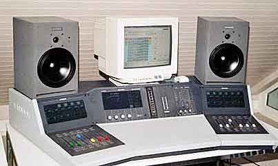Equipment: Studer OnAir-2000,Suder A3-Monitore, Studer DigiMedia Broadcast Software, Pioneer CAC V3000 CD-Jukeboxen