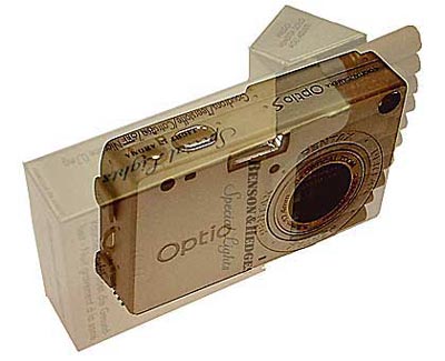 Hat locker in einer Zigarettenpackung platz: Pentax OptioS mit revolutionärem Sliding Lens System.