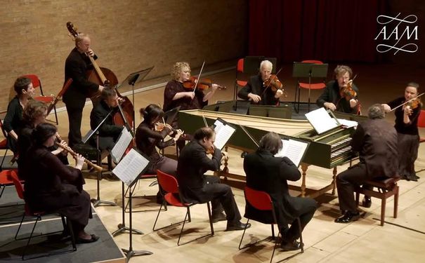 Von Händel bis zu Hayden gespielt mit authentischen Instrumenten von der Academy of Ancient Music.