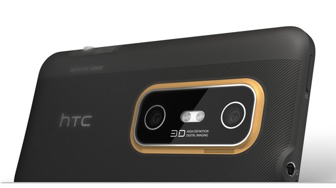 Das Smartphone EVO 3D von HTC mit der integrierten 3D-Kamera