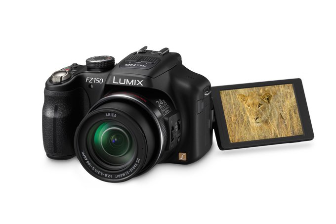 Die Lumix DMC-FZ150 von Panasonic ist mit einem 12,1-Megapixel-MOS-Sensor ausgestattet und bietet 24fach-Zoom 