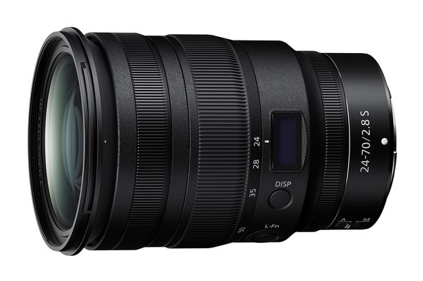 Das professionelle Nikkor Z 24–70 mm f/2.8 S ist das erste Standard-Zoomobjektiv mit hoher durchgehender Lichtstärke für Nikon-Z- Systemkameras.