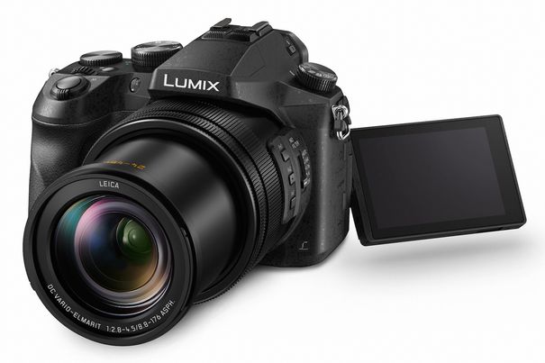 Neues Topmodell bei den Panasonic-Hybrid-Bridgekameras: Die Lumix FZ200 besitzt ein Leica-20fach-Zoom, einen grossen 1-Zoll-Sensor und zahlreiche professionelle 4K- und Full-HD-Video-Optionen.