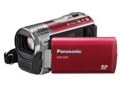 Der Camcorder SDR-S50 von Panasonic verfügt über ein 78fach Zoom