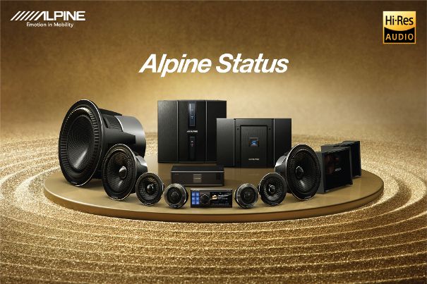 Das komplette Set des Alpine Status Audiosystems