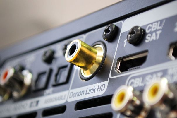 Denon Link HD zur Vermeidung von Jitter bei digitalen Übertragungen