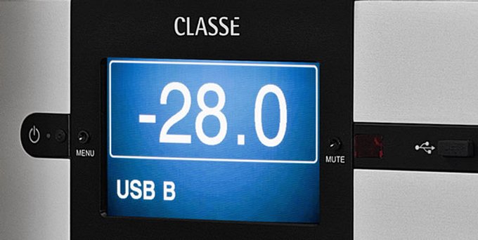 Besonderes Kennzeichen des Vorverstärkers CP-800 bildet das frontseitige Touchdisplay im 16:9-Format.