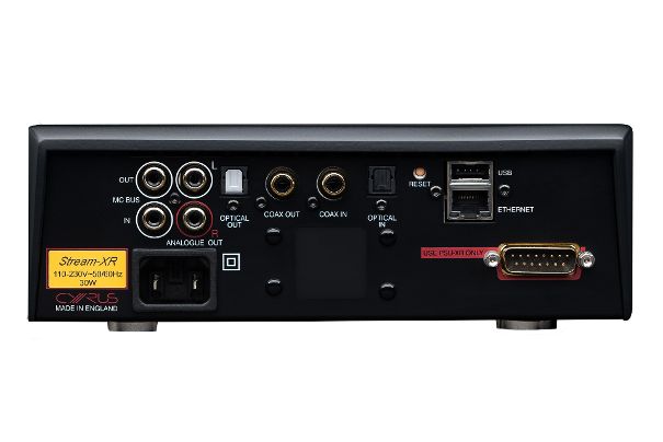 Eine WLAN-Antenne ist beim Stream-XR unauffällig integriert. Dank zweier Digitaleingänge kann man auch CD-Player klanglich aufwerten oder Fernsehton wiedergeben.