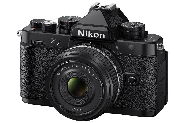 Nikon Z f: Die digitale Vollformatkamera kombiniert das legendäre Design der analogen Spiegelreflexkamera FM2 mit den Innovationen der Z-Serie.