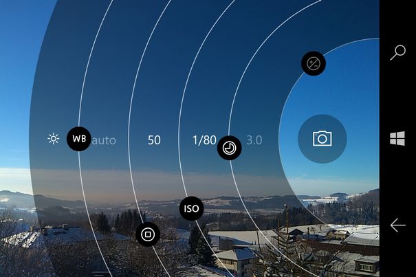 In der Photo-App des Lumia darf man wieder Fokus, Weissabgleich, ISO, Belichtung und Serienbilder selber von Hand einstellen. Auch der Auto-Modus macht sehr gute Bilder.
