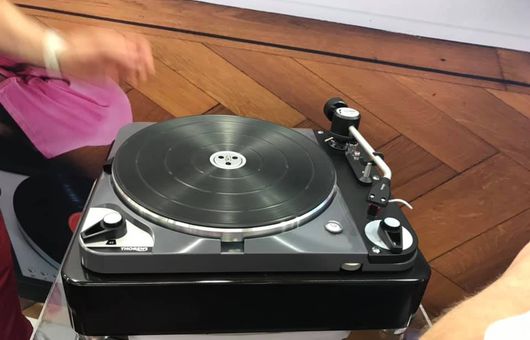 Thorens erfindet sich «alt».