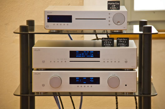 Formschöne und solide HiFi-Komponenten zu nachvollziehbaren Preisen bei AVM- Audio. 