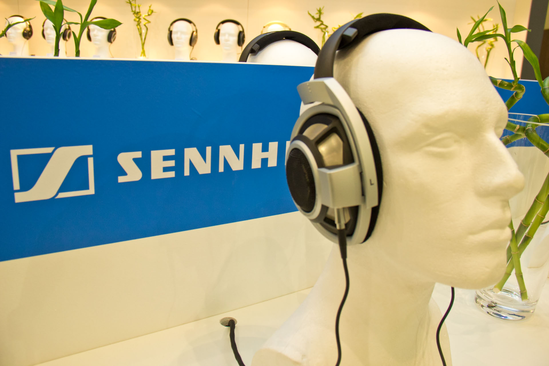 Das Top-Modell im Sennheiser Kopfhörer Portfolio bleibt der HD 800.