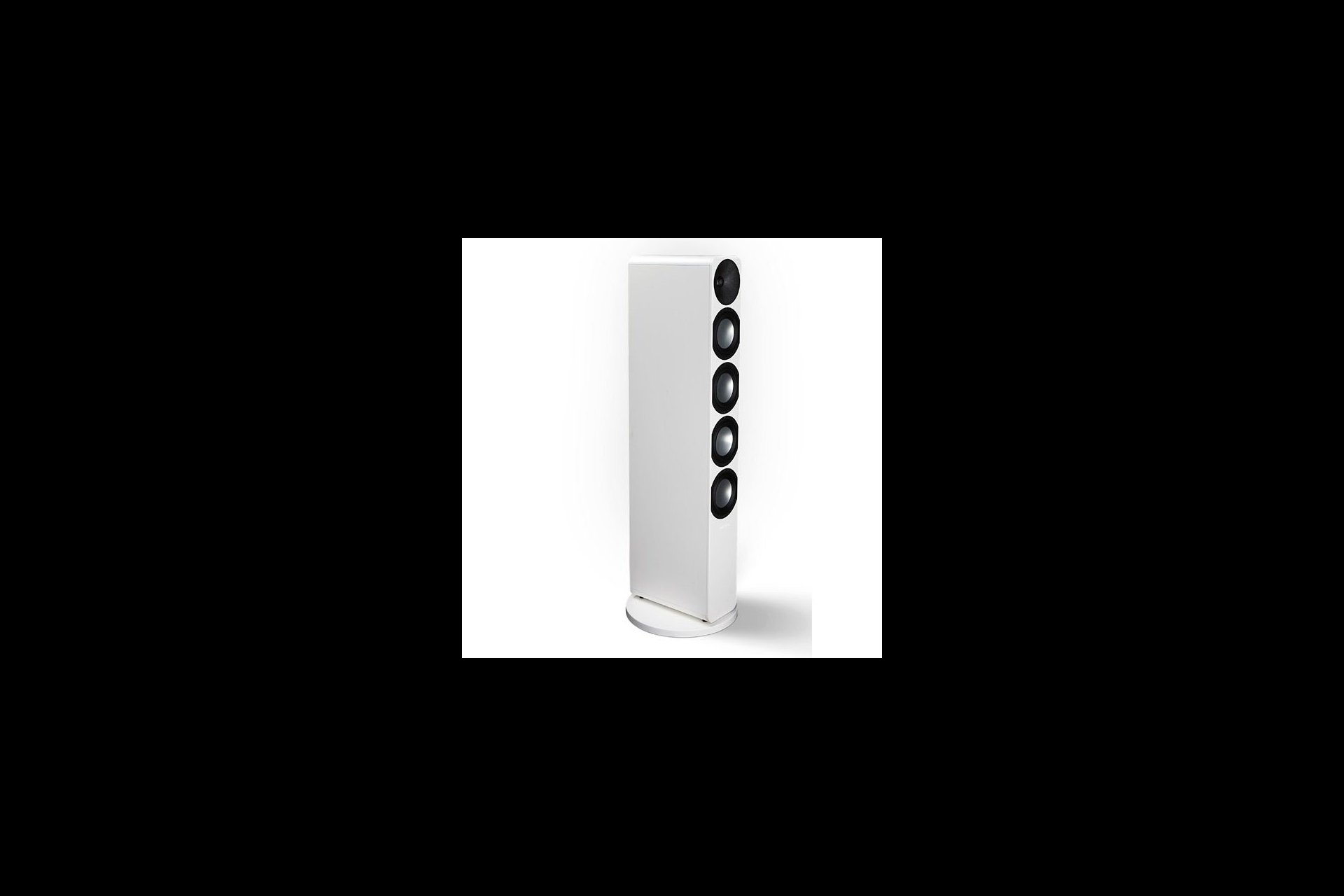 Aurelia/Storm Audio/Leedh, Zimmer 339, Conceptas. 
Aurelia, der finnische Lautsprecherspezialist mit europäischer Fertigung beeindruckt mit innovativen Chassistechnologien und modernem Design. Angetrieben werden die Lautsprecher von der französischen Elektronikschmiede Storm Audio mit der patentierten Stormfocus-Technologie. Aus erster Hand erleben kann man die Premiere der Leedh-Schallwandler; mit ihrem einzigartigen Lautsprecherdesign machen sie einen neugierig auf die Musikdarbietung.