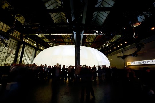 Die Maag Halle war gut besucht. Mit rund 1700 Besucherinnen und Besuchern war der Nikon-Day 2012 bereits in seiner ersten
Austragung ein voller Erfolg. (Bild: PHOTOPRESS/Sabine Burger)