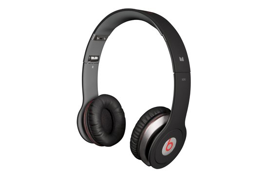 Der Beats Solo HD ist ein bei der jungen Hörerschaft extrem erfolgreicher Hörer mit deutlicher Bassbetonung. 