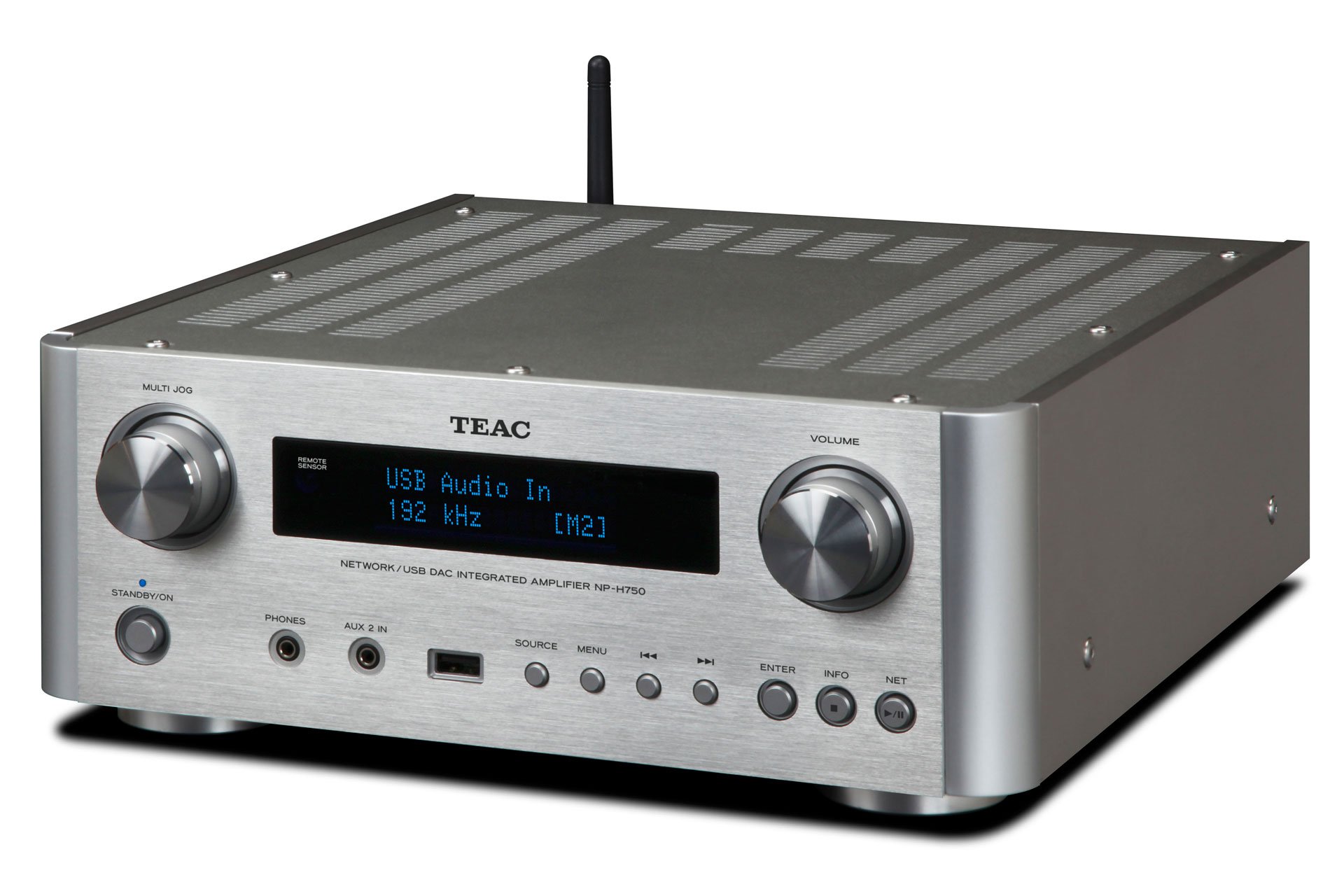Der Teac NP-H750 enthält einen leistungsstarken Verstärker mit einer Ausgangsleistung von 40 W pro Kanal. Frontplatte, Seitenteile, Lautstärkeregler und Drehknöpfe sind aus Aluminium gefertigt.