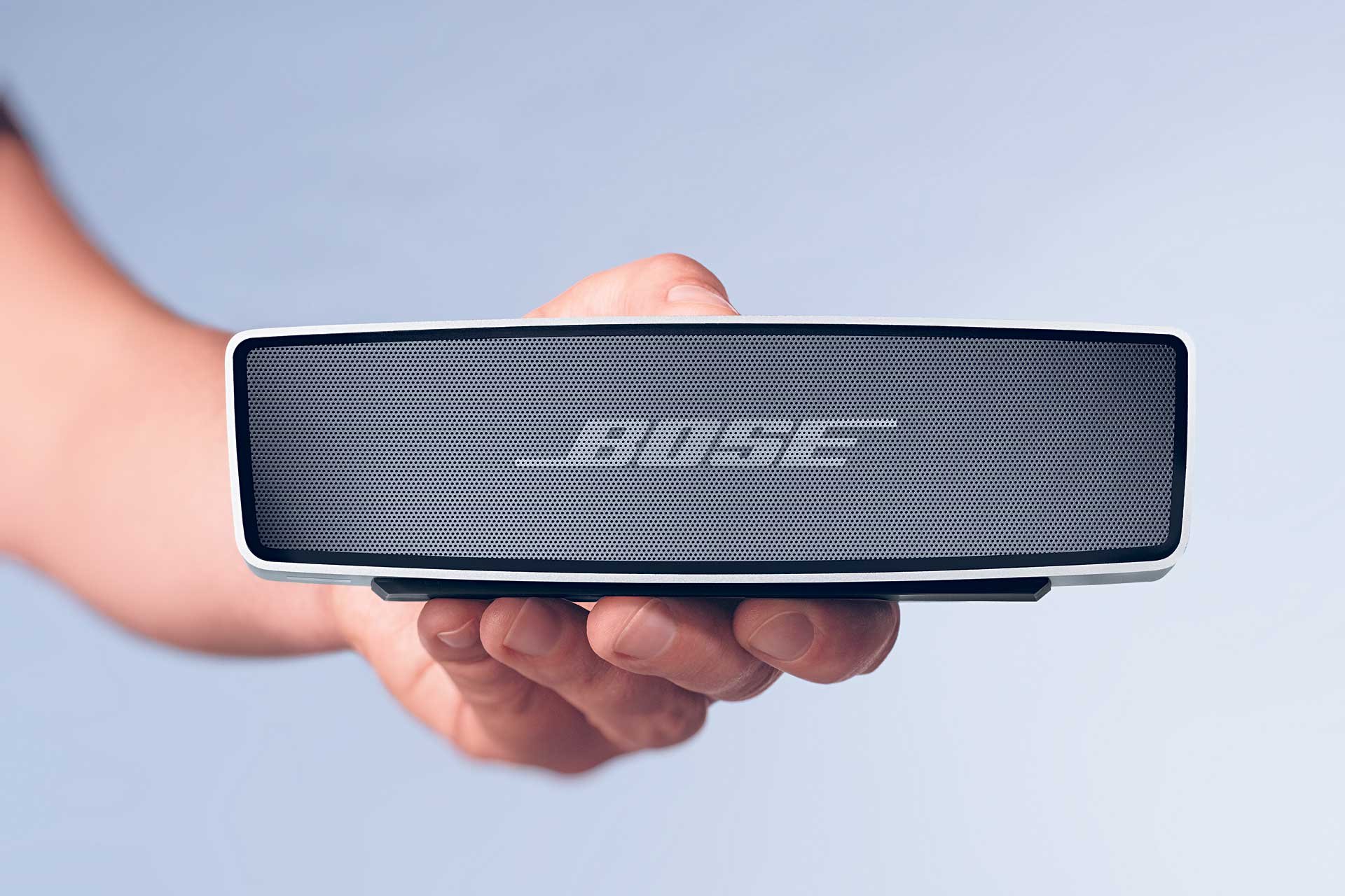 Der SoundLink mini im Taschenformat bietet überraschend vollen und differenzierten Klang.