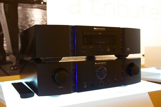 Gespannt sind wir auch auf die Lancierung des SA14S1, einem Premium SACD-Player mit intergriertem USB-DAC. Der passende Verstärker dazu kommt unter der Bezeichnung PM-14S1 zusammen mit dem SACD-Player im Oktober 2013 auf den Markt.