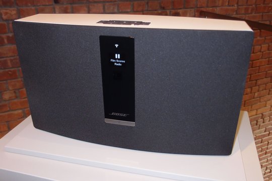 Im Hörtest überzeugte der Soundtouch 30 mit einem natürlichen und ausgewogenem Klangcharakter ohne Effekthascherei.