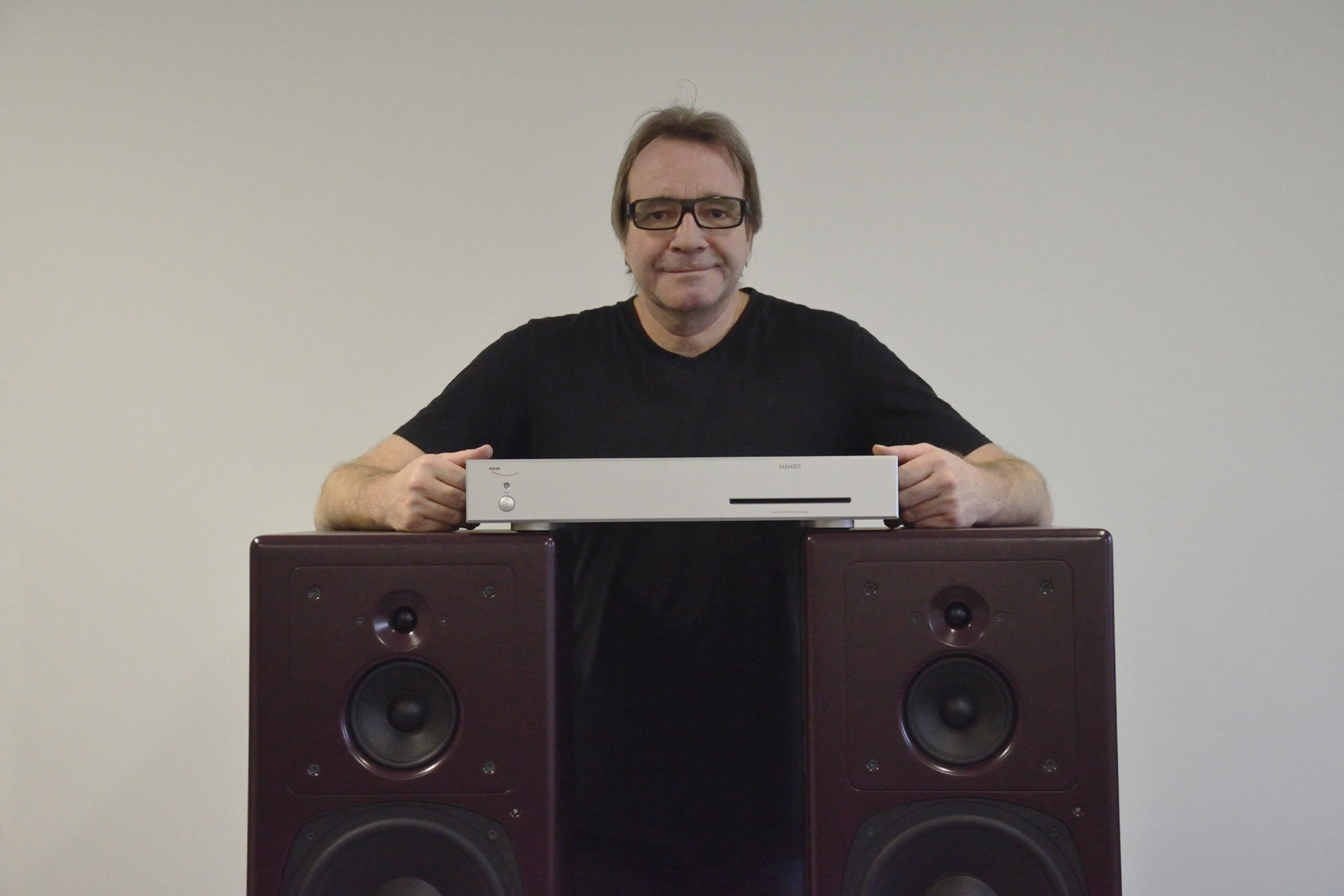 Weiss mit PSI-Audio, Raum 6. Unseren MAN301 Netzwerkplayer werden wir über PSI Audio Aktiv-Lautsprecher spielen lassen. Erleben Sie dabei ein neuartiges Verfahren, welches den Konzertsaal in beeindruckendem Realismus zu übertragen vermag!