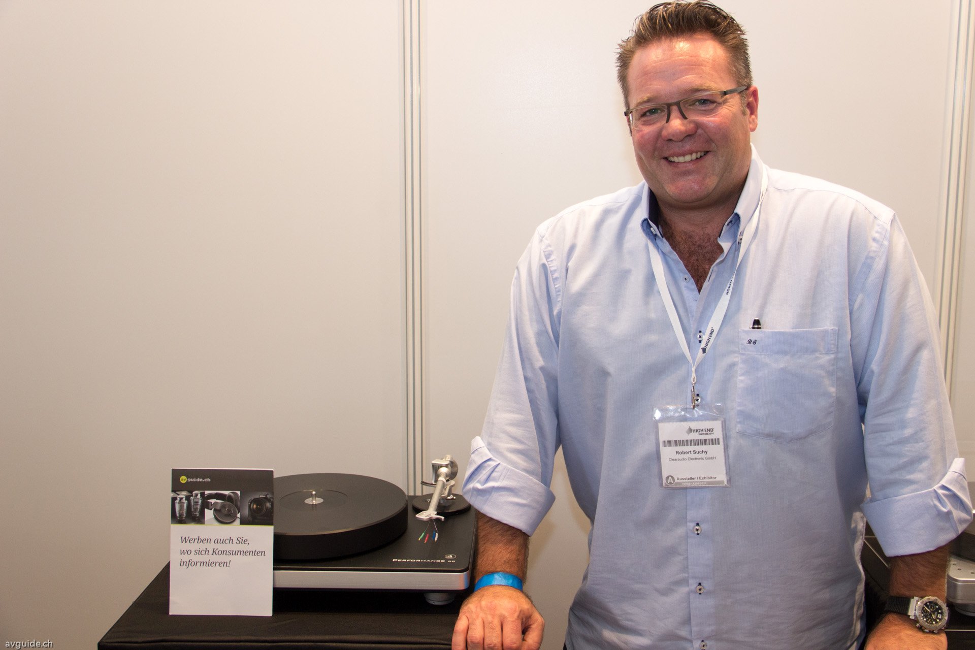 Robert Suchy führte Clearaudio erfolgreich in die Neuzeit. Peter Suchy, sein Vater, entwickelte einst die ersten Moving-Coil-Tonabnehmer. Inzwischen bietet Clearaudio vom Laufwerk bis zur Phono-Vorstufe alles im Bereich Vinyl an.