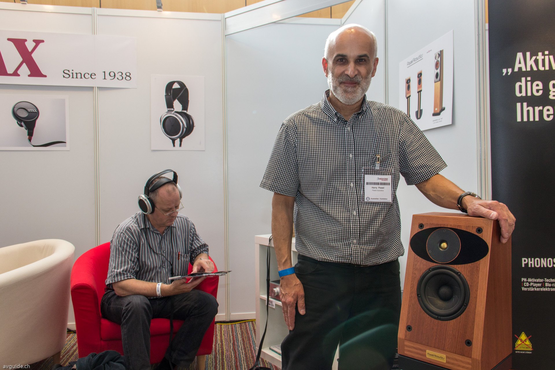 High End Audio vom Feinsten aus der Ostschweiz. Harry Pawels Elektra ist ein ungemein präziser Lautsprecher. Der Autor hört seit fast 30 Jahren mit dem Vorgänger, der PA1.