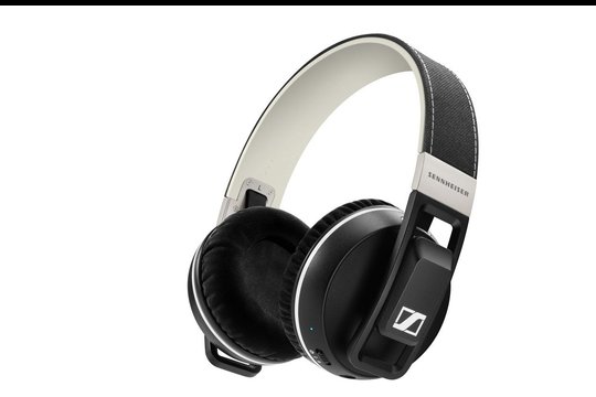 Fazit Sennheiser Urbanite XL Wireless. Grosser, ohrumfassender, ganz und gar nicht puristisch abgestimmter Bluetooth-Hörer, der nicht nur den Millenials, sondern auch gestandenen Semestern einen überaus sympathischen, nicht übertrieben bassstarken und doch sehr potenten Sound bieten kann.