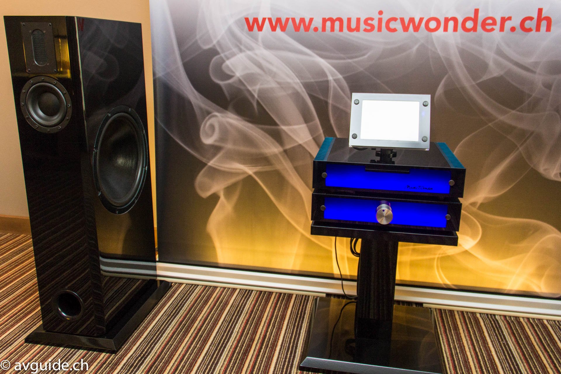 Musicwonder nennt sich die kleine Bündner Manufaktur. Digital geregelte Aktivlautsprecher mit betörend filigranem Klang ab dem eigenen Musikserver.