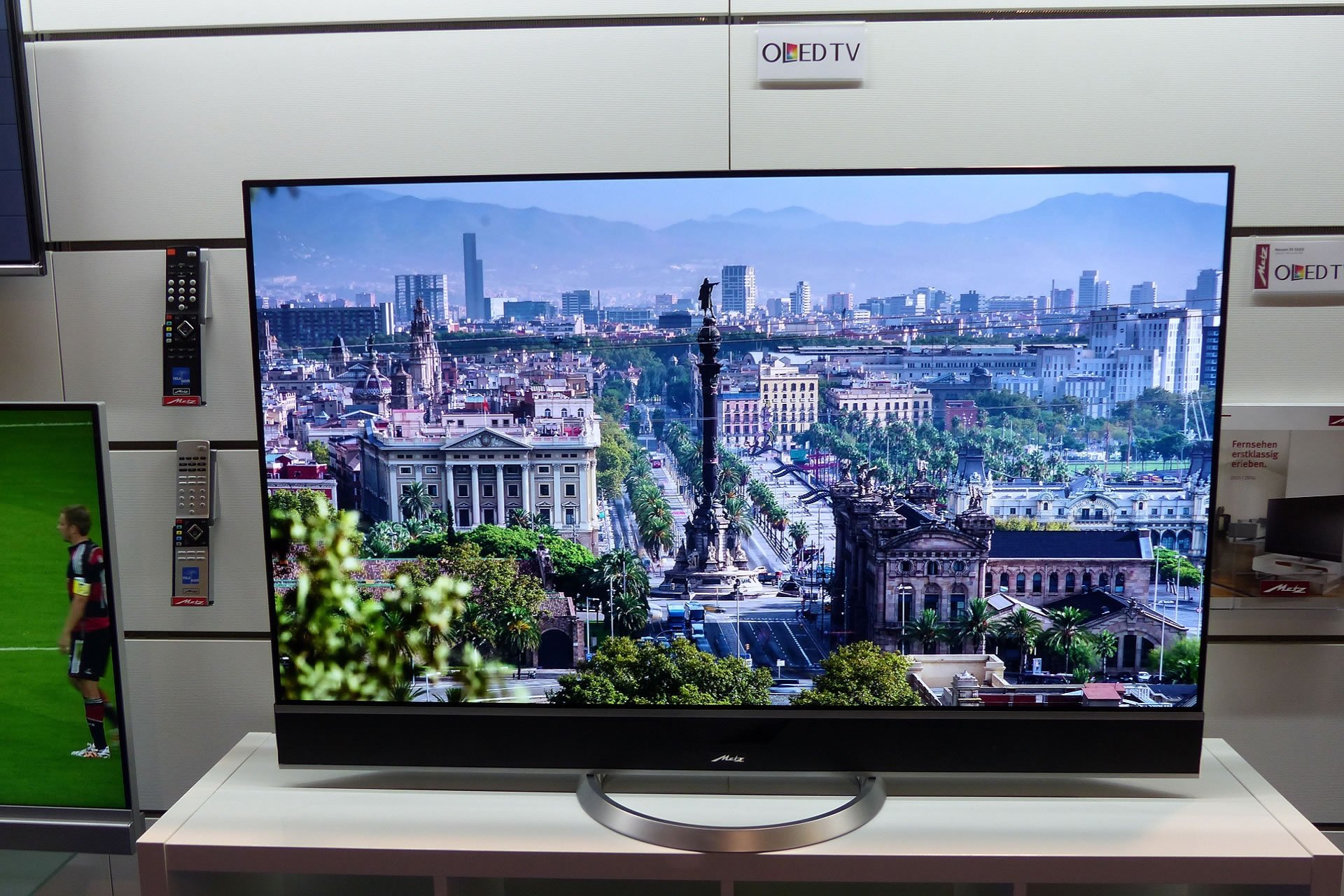 Der brandneue OLED TV Novum 55 vom deutschen Traditionshersteller Metz vereint luxuriöse Ausstattung mit hochwertigster Verarbeitung und eindrücklicher Bildqualität. 