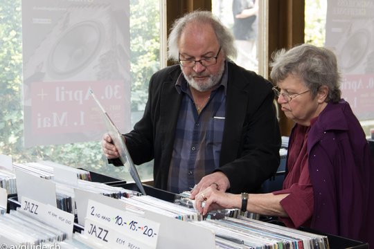 Vinyl erlebt einen unglaublichen Boom. Plus 30% Schallplattenverkäufe in den USA.