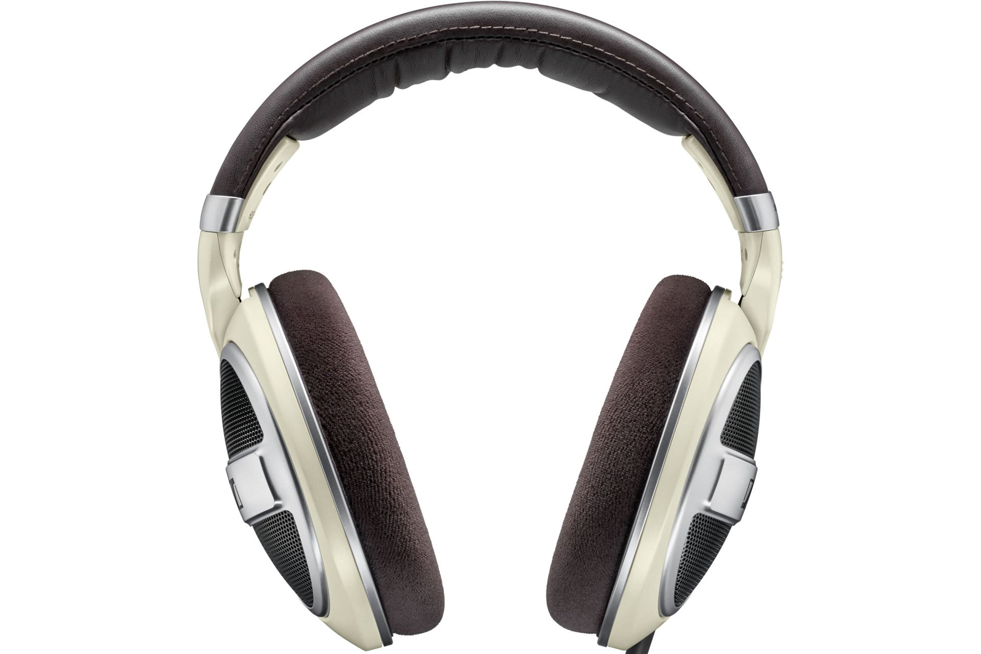 Sennheiser präsentiert die neue Generation der beliebten Kopfhörerlinie HD 500. Die neue Over-Ear-Kopfhörerlinie umfasst die drei offenen Modelle HD 559, HD 579 und das Topmodell HD 599 sowie den geschlossenen HD 569.