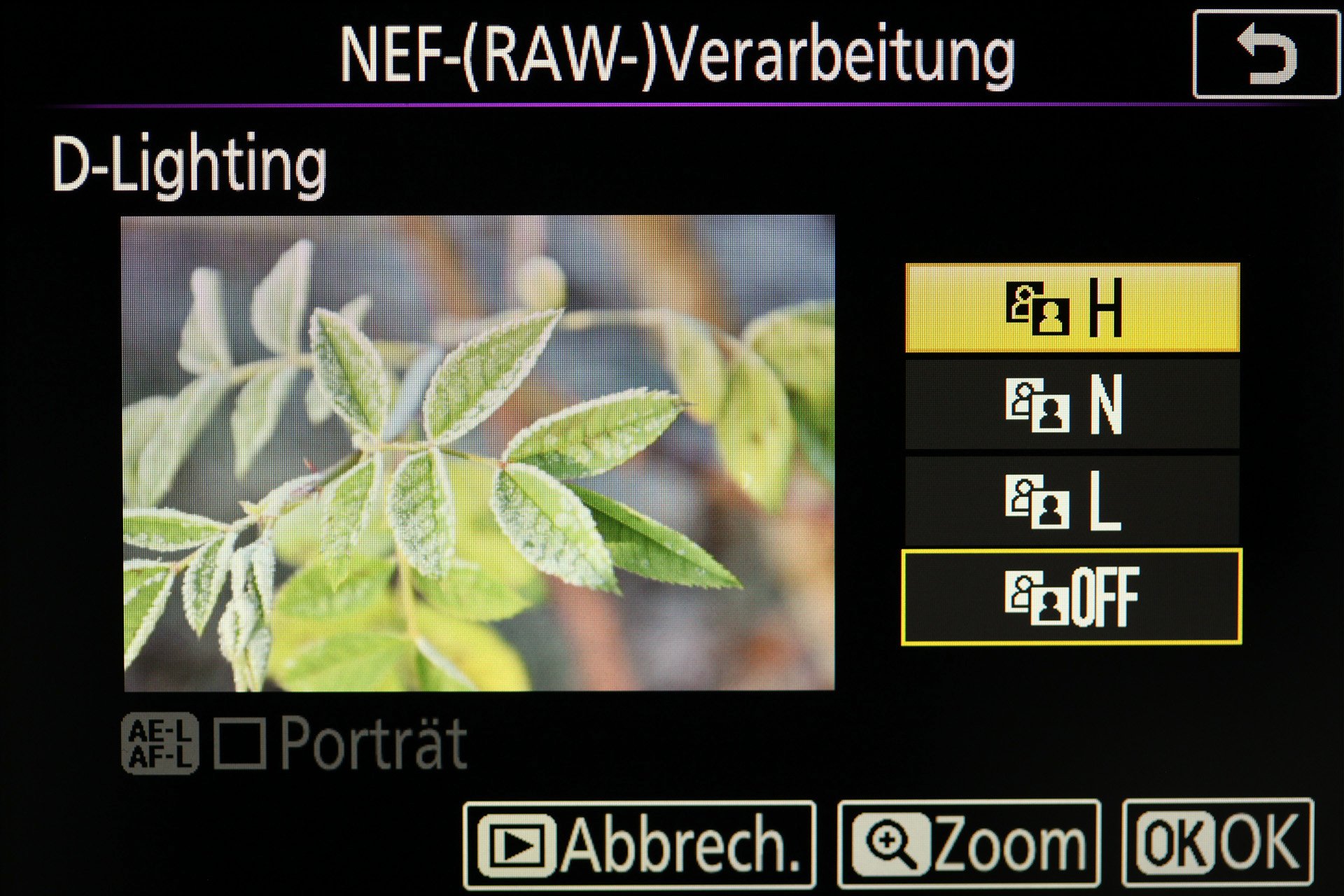 Nikon D5600. Bildbearbeitung im Nachhinein: D-Lighting hoch.