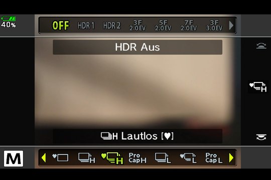 Olympus OM-D E-M1 Mark II: Oben die HDR-Einstellungen, unten die Serienbild-Varianten. Die Lautlos-Funktion wird mit einem Herzchen-Symbol dargestellt. Wieso ist mir nach wie vor schleierhaft...