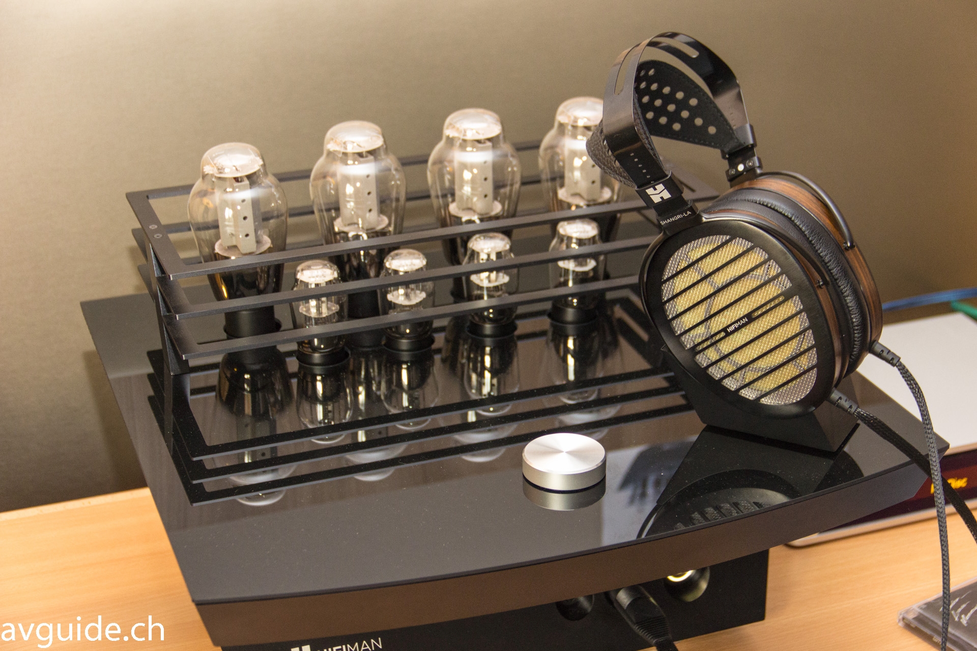 Der Kopfhörer Hifiman Shangri-La inklusive Verstärker. Der Preis von 50’000 Franken scheint aber eher willkürlich.