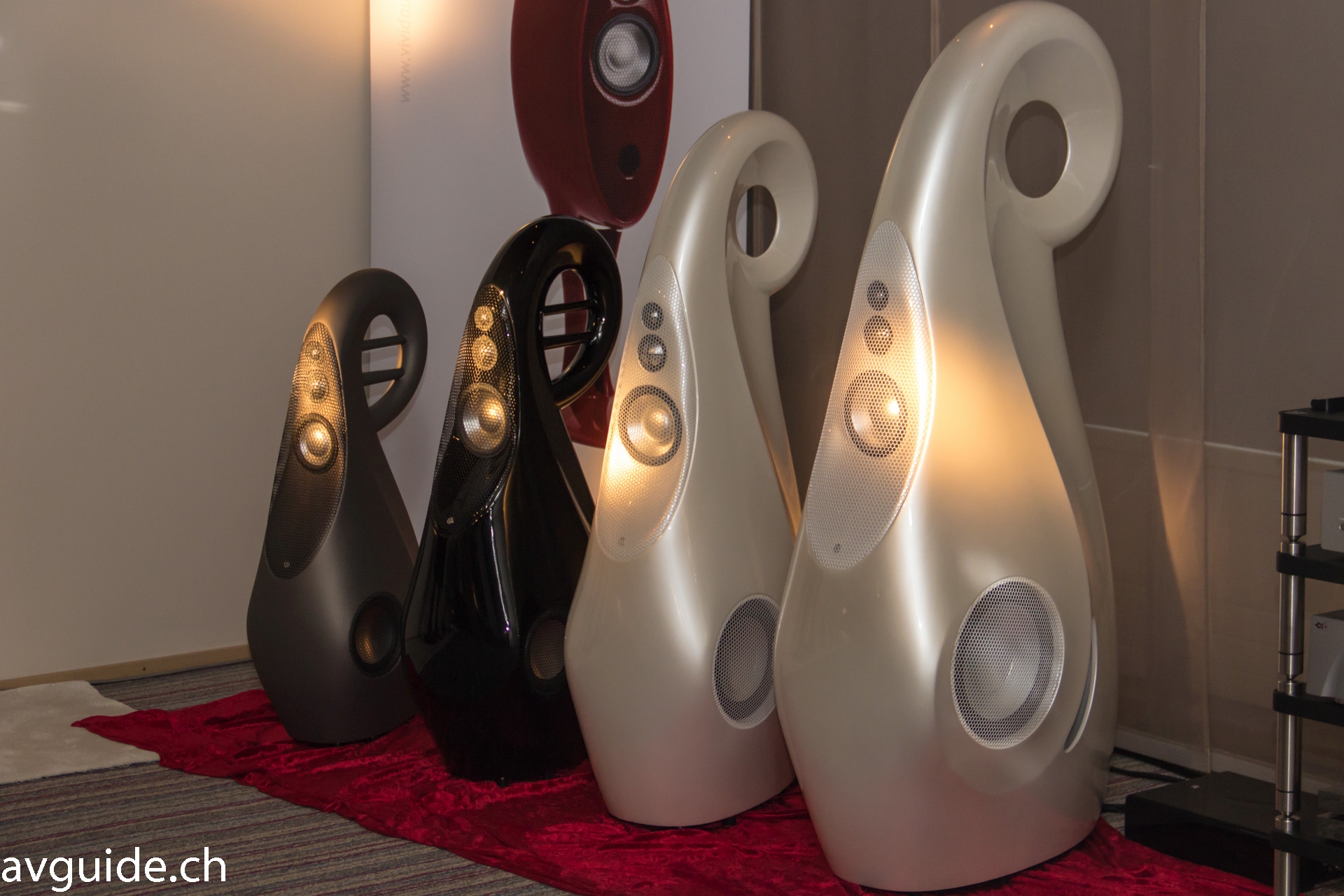 Manchmal muss man einfach den Hut ziehen. Die Dynamik und Akkuratesse der G-Serie von Vivid-Audio sorgte für das persönliche Klang-Highlight der Messe.