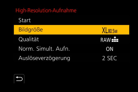 Panasonic Lumix G9: Neben der High-Resolution Grösse kann noch die Bildqualität (JPEG/RAW), ein zeitgleiches Foto in Standardgrösse und eine Auslöse-Verzögerung eingestellt werden.