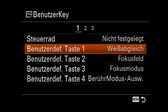 Sony Alpha 7R III Menüsystem. Erste Seite mit Auswahl der benutzerbestimmbaren Tasten für den Foto-Modus.