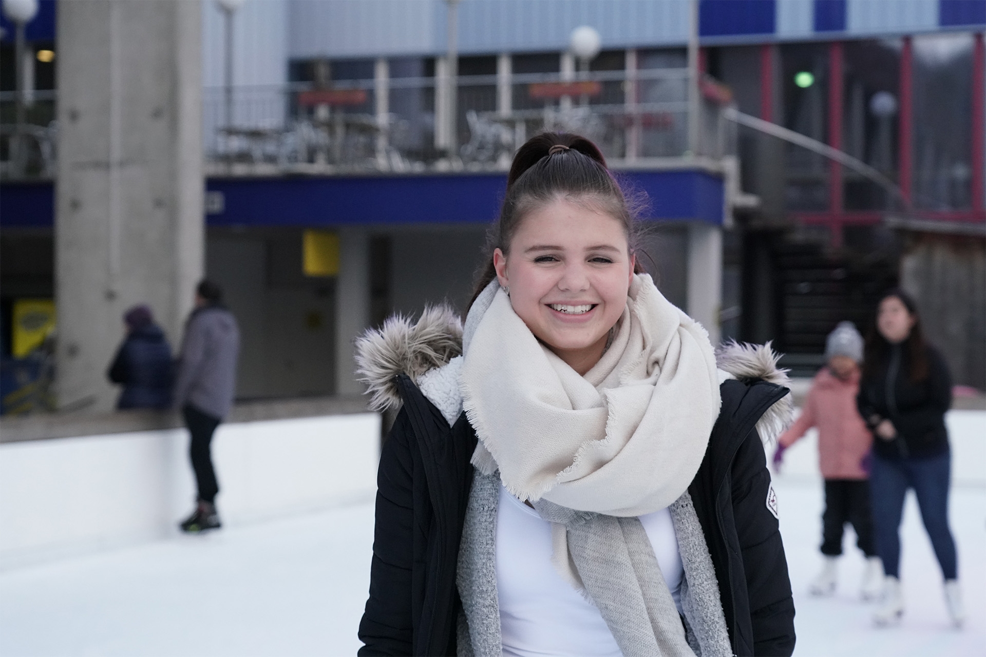 Sony Alpha 7R III, Fotomodus: Aufnahmen mit ISO 4000 zeigen zwar schon etwas Rauschen, sind jedoch noch gut zu verwenden.